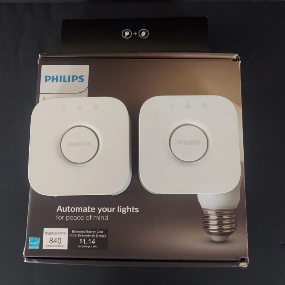 NIB Philips Hue 2-Pack Starter Kit W/ Bridge White Ambiance 850 Lumen Smart Bulb